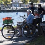 Illustrazione che rappresenta l'età pensionabile e le nuove regole per il pensionamento.