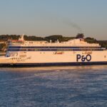 Immagine che illustra le nuove tariffe scontate per i trasporti marittimi riservate ai residenti Over 65.